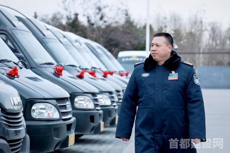 三十四载押运路   百万里程护平安