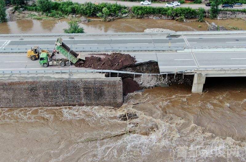 北京有序推进山区公路抢通与水库泄流