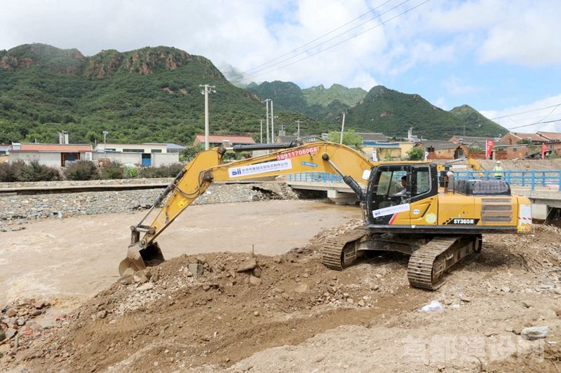 京投轨道公司组建“清淤突击队”驰援密云